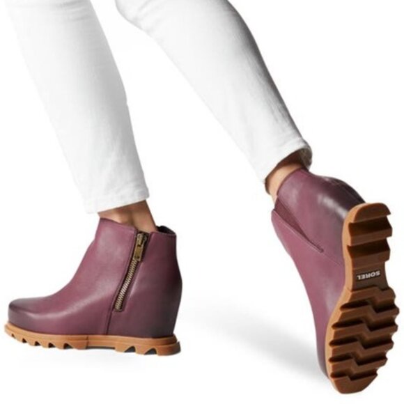Sorel Joan of Arctic Wedge III Zip Boots Leather Booties Ice Wine Size 9.5 NEW - Picture 1 of 7